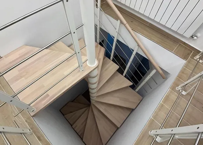 شقة Elegante Con Box Privato E Vista *